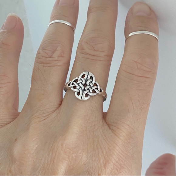 Sterling Silver Endless Celtic Knot Ring, Weave Trinity Love Knots Jewelry - Picture 2 of 12